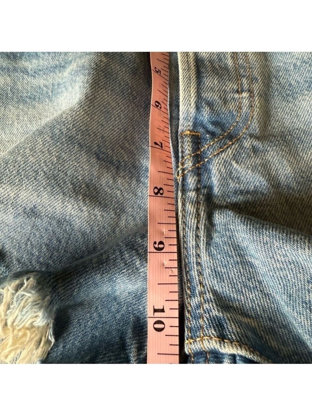 LEVI’S❤️ 501 Women’s High-Rise Distressed Denim Shorts 👖👟💃 Size 27 - Picture 13 of 15